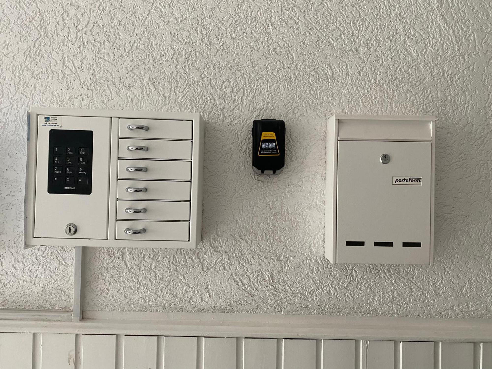 Apartments - Free Parking - Wifi - Kitchen Essen Exterior photo